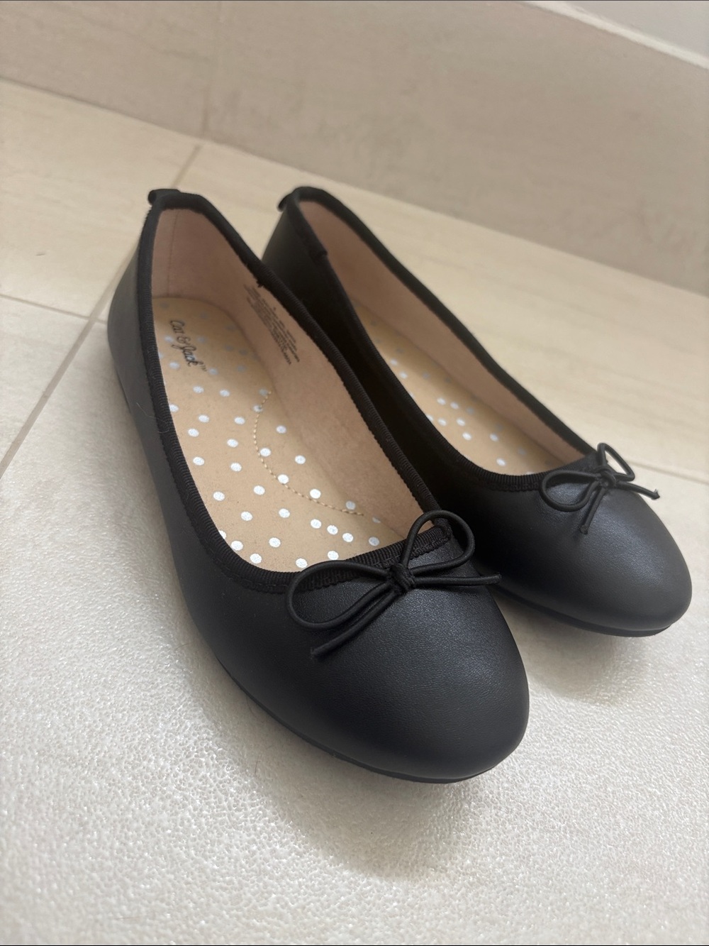 Cat & Jack Black Girls' Dress Flats Pair - Patent Strap & Matte Ballet